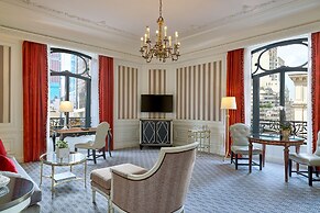 5th & 55th Residence Club