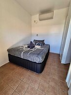 Halls Creek Motel