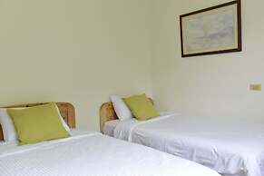 The Rippling Vale Masion of Hot Spring