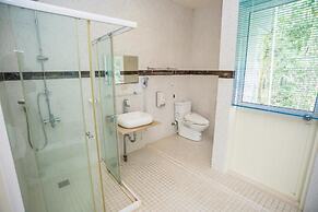 The Rippling Vale Masion of Hot Spring