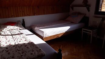 Accommodation Konak - Hostel