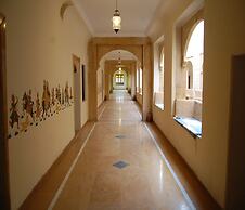 Hotel Narayan Niwas Palace