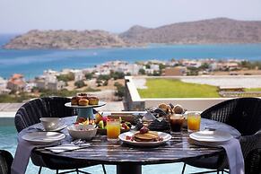 Cayo Exclusive Resort & Spa