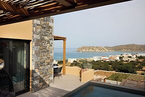 Cayo Exclusive Resort & Spa