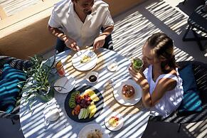 Cayo Exclusive Resort & Spa