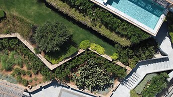 Cayo Exclusive Resort & Spa