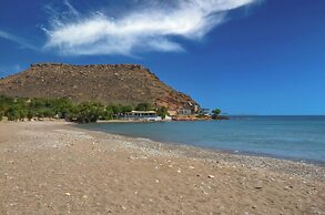 Cayo Exclusive Resort & Spa