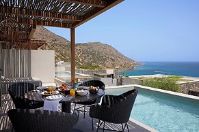 Cayo Exclusive Resort & Spa