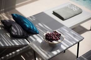 Cayo Exclusive Resort & Spa