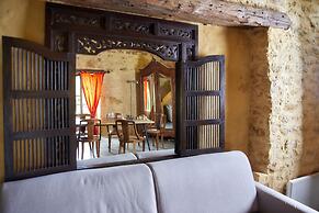 La Maison Bleue