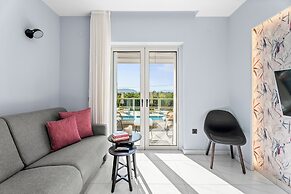 Frunze Luxury Apartments