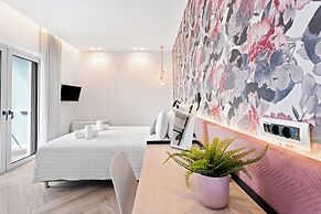 Frunze Luxury Apartments