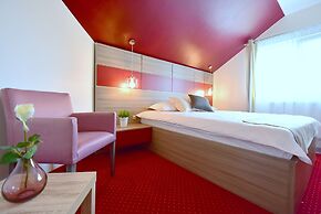 Green Wood Residence