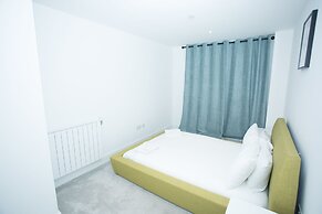 High view 2 Bedroom apt - Woolwich