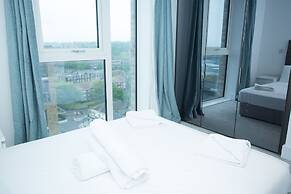 High view 2 Bedroom apt - Woolwich