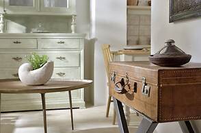 The A Collection, Oia by K&K