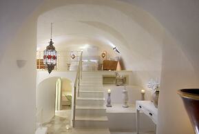 The A Collection, Oia by K&K