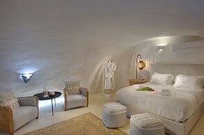 The A Collection, Oia by K&K