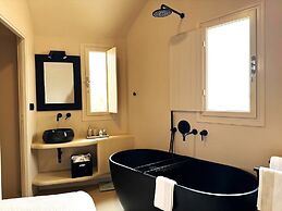 The A Collection, Oia by K&K