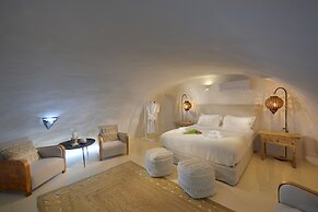 The A Collection, Oia by K&K