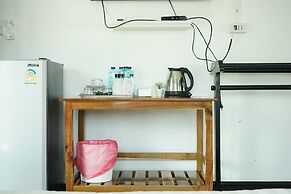 Chaiyai River Front Hotel