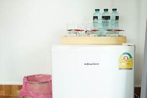 Chaiyai River Front Hotel