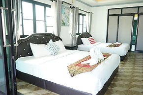 Chaiyai River Front Hotel