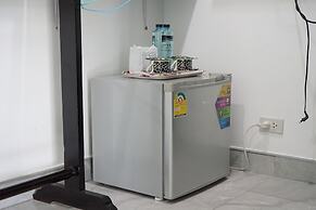 Chaiyai River Front Hotel