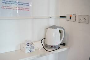 Chaiyai River Front Hotel