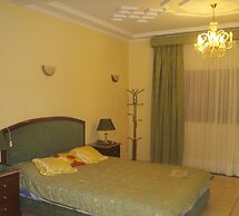 Stylish 4 Bedrooms Villa Ref 1081