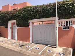 Stylish 4 Bedrooms Villa Ref 1081