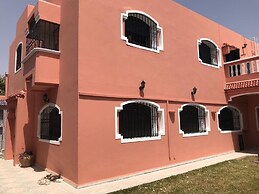 Stylish 4 Bedrooms Villa Ref 1081