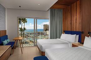 Hilton Cancun Mar Caribe All-Inclusive Resort