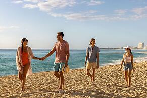 Hilton Cancun Mar Caribe All-Inclusive Resort