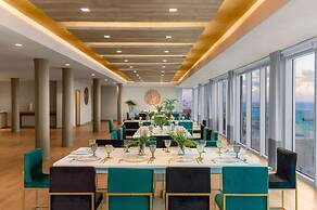 Hilton Cancun Mar Caribe All-Inclusive Resort