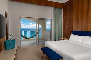 Hilton Cancun Mar Caribe All-Inclusive Resort