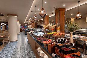 Hilton Cancun Mar Caribe All-Inclusive Resort