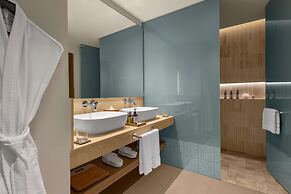 Hilton Cancun Mar Caribe All-Inclusive Resort