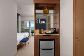 Hilton Cancun Mar Caribe All-Inclusive Resort