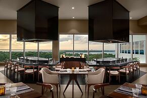 Hilton Cancun Mar Caribe All-Inclusive Resort