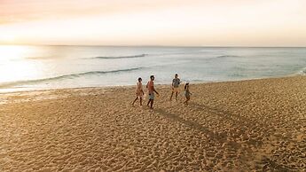 Hilton Cancun Mar Caribe All-Inclusive Resort