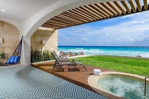 Hilton Cancun Mar Caribe All-Inclusive Resort