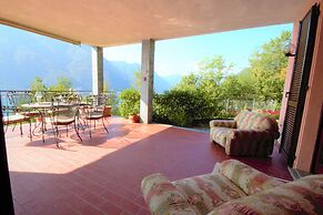 Pognana Luxury Apartment n.1 - 7 people