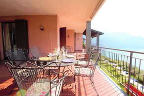 Pognana Luxury Apartment n.1 - 7 people