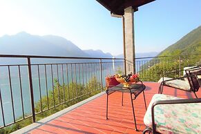 Pognana Luxury Apartment n.2 - 4 people