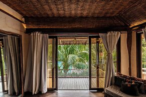 Radhoo Tulum