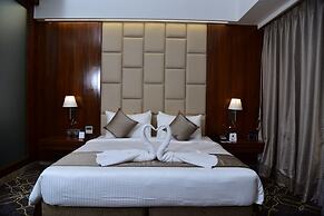 Ramada by Wyndham Gandhidham Shinay