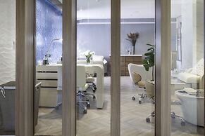 Legacy Resort Hotel & Spa