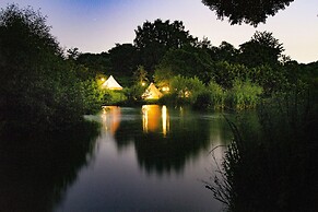 Lloyds Meadow Glamping Delamere Chester