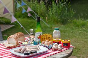 Lloyds Meadow Glamping Delamere Chester